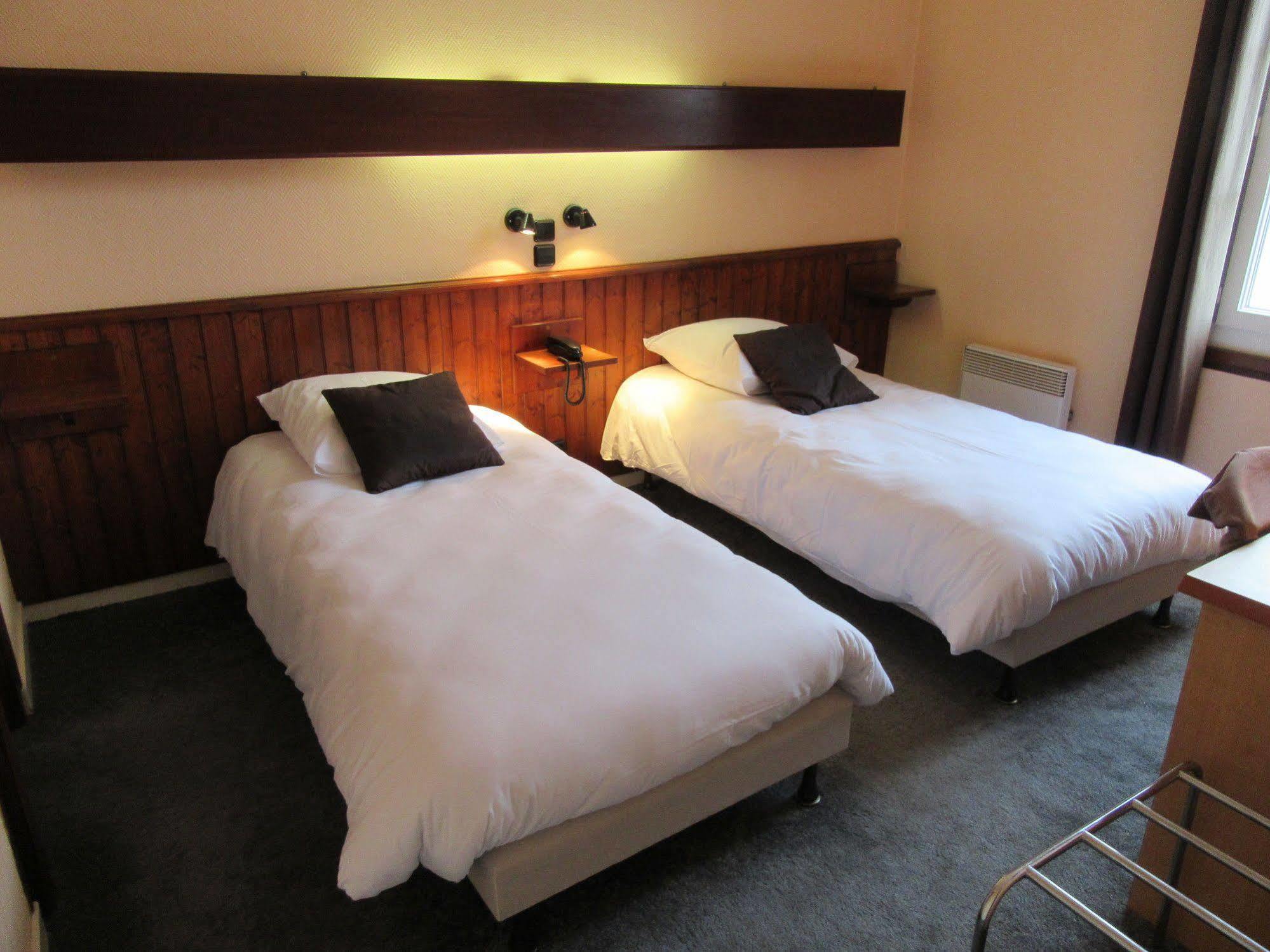 Contact Hotel De France Saintes Eksteriør bilde